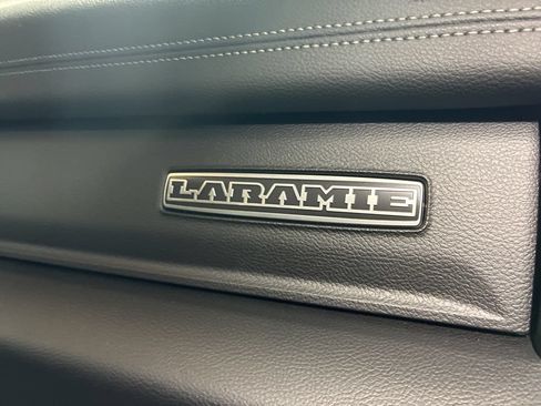 Used 2026 RAM 2500 Laramie AWD/4WD image 31