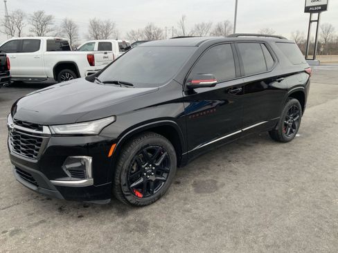 Used 2023 Chevrolet Traverse Premier w/ Redline Edition image 9