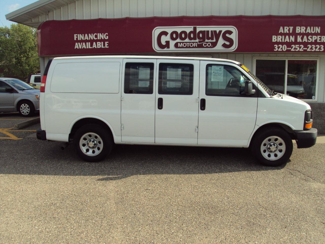 Used 2014 Chevrolet Express 1500 AWD image 12