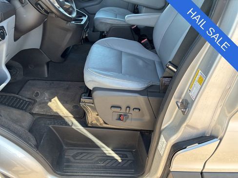 Used 2017 Ford Transit 150 XLT RWD image 12