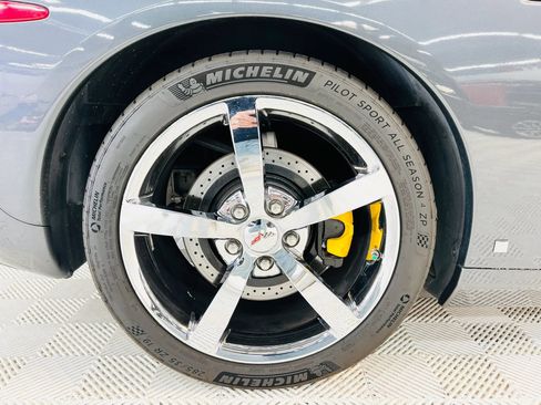 Used 2009 Chevrolet Corvette Coupe w/ Preferred Equipment Group RWD image 8
