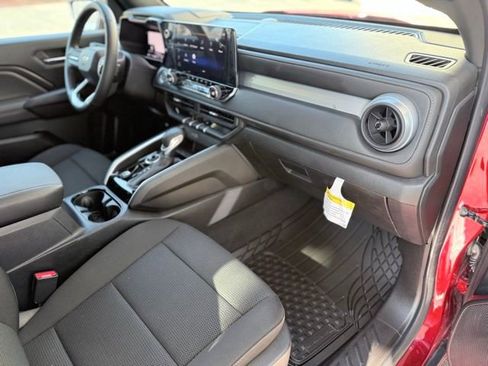 Certified 2025 Chevrolet Colorado LT w/ Advanced Trailering Package image 38