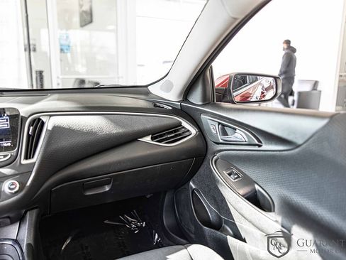 Used 2021 Chevrolet Malibu RS image 39