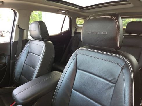 Used 2020 GMC Terrain Denali w/ GMC Pro Grade Package AWD/4WD image 25