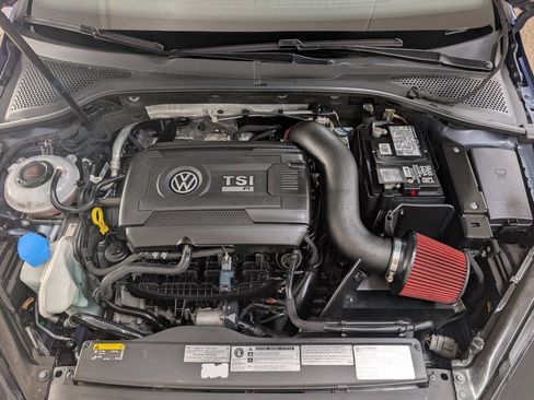 Used 2018 Volkswagen Golf 4-Door AWD/4WD image 24