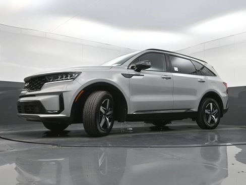 Used 2023 Kia Sorento EX w/ Panoramic Sunroof Package FWD image 29