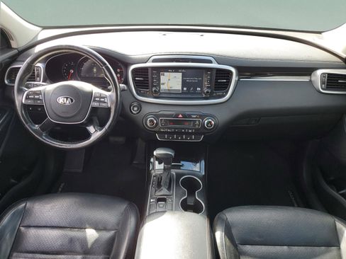 Used 2019 Kia Sorento EX w/ EX Touring Package FWD image 9