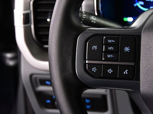 Used 2023 Ford F150 Lightning XLT image 22