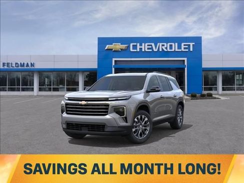 New 2026 Chevrolet Traverse LT w/ Sun and Wheel Package FWD image 8