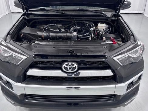 Used 2015 Toyota 4Runner Limited AWD/4WD image 29