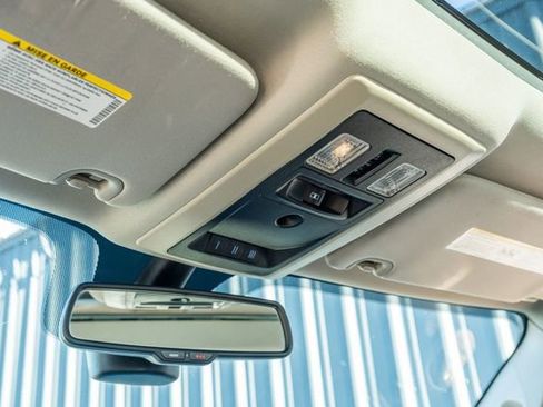 Used 2014 RAM 3500 Laramie image 22