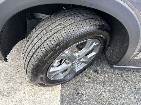 Used 2026 Honda HR-V LX image 9