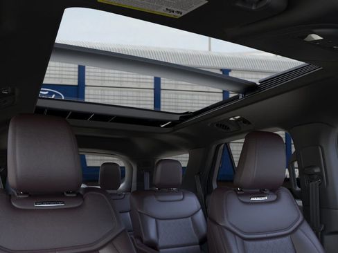 New 2026 Ford Explorer Platinum image 22