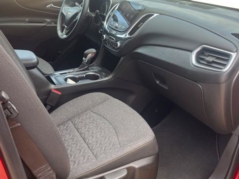 Used 2023 Chevrolet Equinox LT image 10