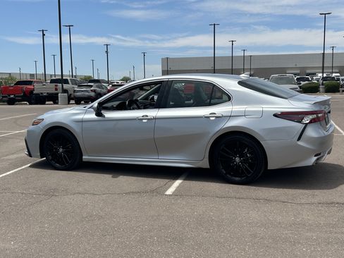 Used 2024 Toyota Camry XSE FWD image 3