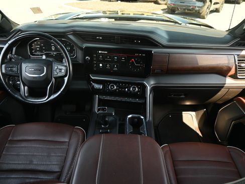 Used 2023 GMC Sierra 1500 Denali Ultimate image 3