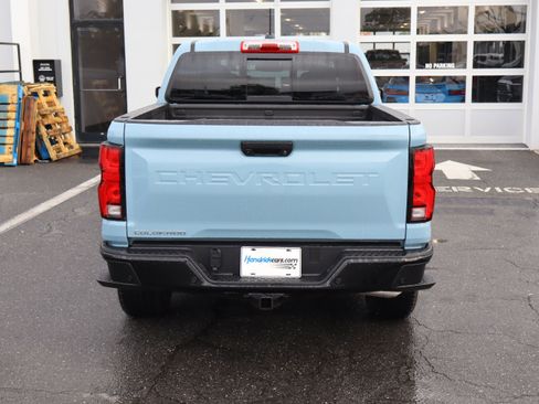 Used 2025 Chevrolet Colorado Z71 w/ Z71 Convenience Package 2 AWD/4WD image 9