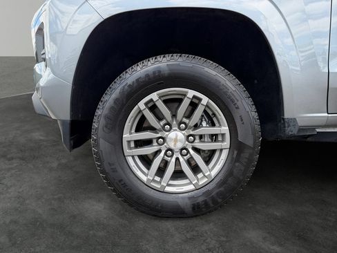 Used 2023 Chevrolet Colorado LT w/ LT Convenience Package AWD/4WD image 4