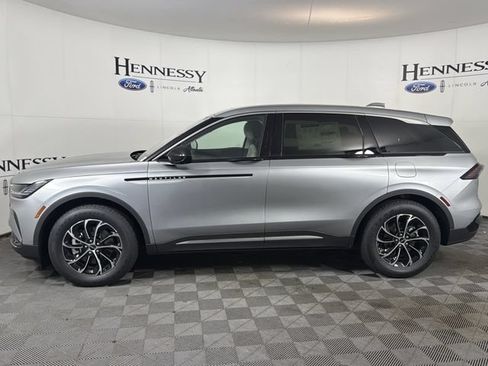 Used 2024 Lincoln Navigator Reserve AWD/4WD image 25