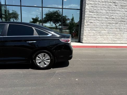 Used 2019 Hyundai Sonata SE FWD image 11