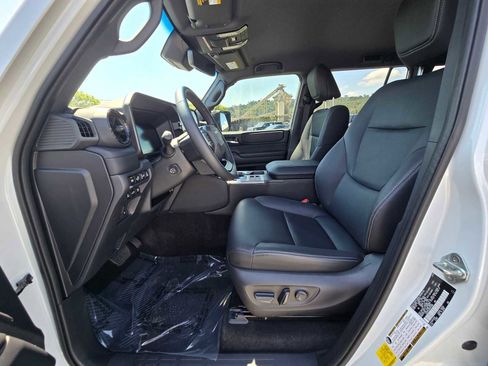 Used 2025 Toyota Land Cruiser AWD/4WD image 21