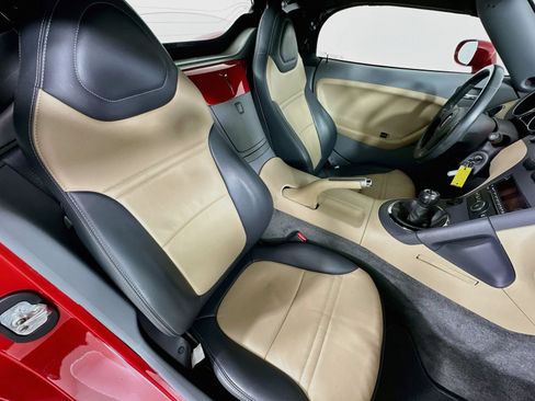 Used 2006 Pontiac Solstice Convertible w/ Premium Package RWD image 33