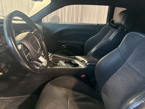 Used 2018 Dodge Challenger SXT Plus image 15
