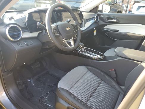 New 2026 Chevrolet Trax LT w/ Driver Confidence Package image 18