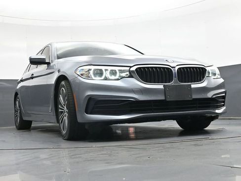 Used 2019 BMW 530i xDrive w/ Convenience Package AWD/4WD image 38