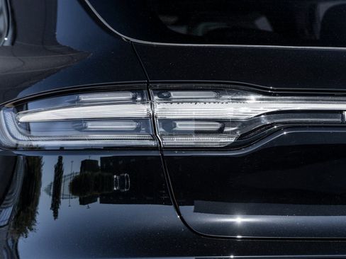 New 2026 Porsche Macan Turbo AWD/4WD image 13