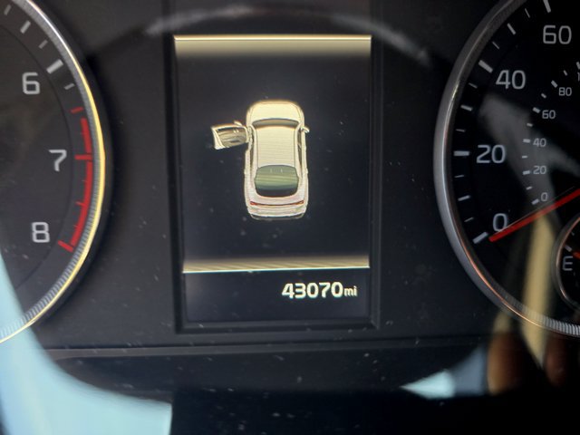 Used 2022 Kia K5 GT w/ GT1 Package FWD image 2