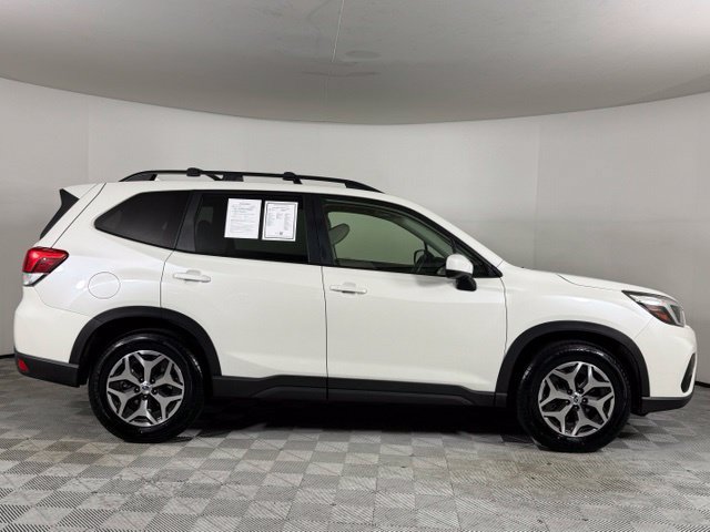 Used 2019 Subaru Forester Premium AWD/4WD image 9