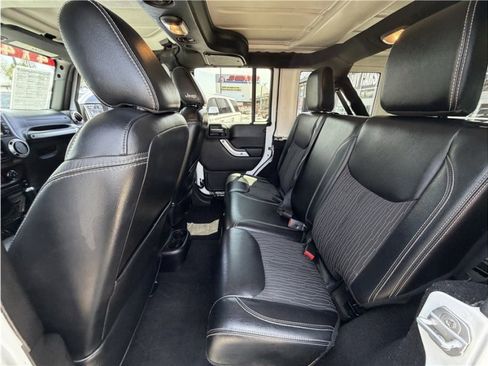Used 2015 Jeep Wrangler Unlimited Sport AWD/4WD image 22