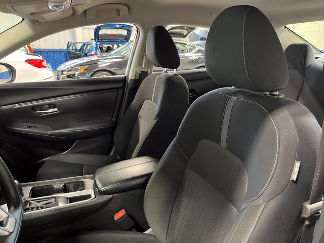 Used 2025 Nissan Sentra SV FWD image 24
