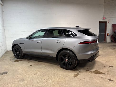 Used 2023 Jaguar F-PACE S AWD/4WD image 10
