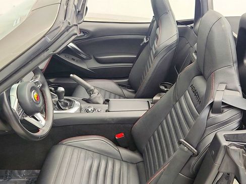 Used 2020 FIAT 124 Spider Abarth w/ Convenience Group image 20
