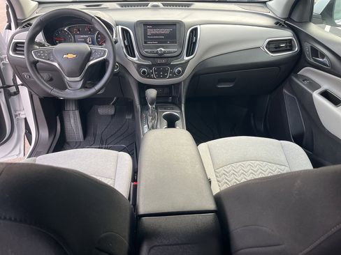 Used 2023 Chevrolet Equinox LT image 16