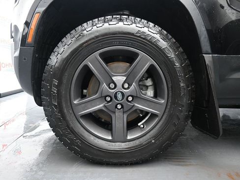 Used 2022 Land Rover Defender 110 S image 13