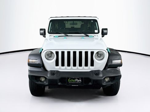 Used 2023 Jeep Wrangler Sport AWD/4WD image 2
