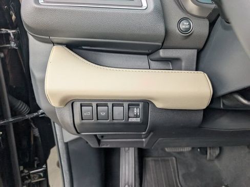 Used 2026 Subaru Ascent Limited w/ Popular Package #2 AWD/4WD image 11