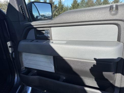Used 2013 Ford F150 XLT w/ XLT Chrome Pkg image 11