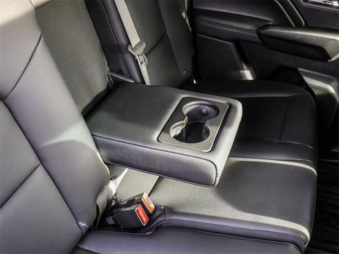 New 2026 GMC Canyon Elevation w/ Convenience Package image 23