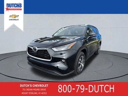Used 2023 Toyota Highlander XLE
