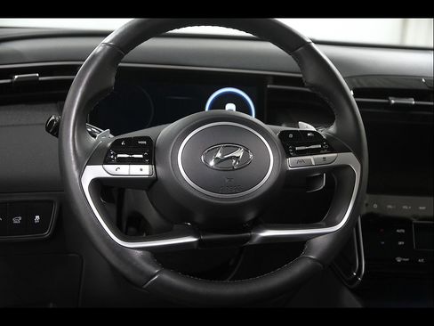 Certified 2024 Hyundai Tucson Limited AWD/4WD image 7