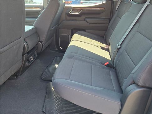 Used 2024 Chevrolet Silverado 1500 LT image 14