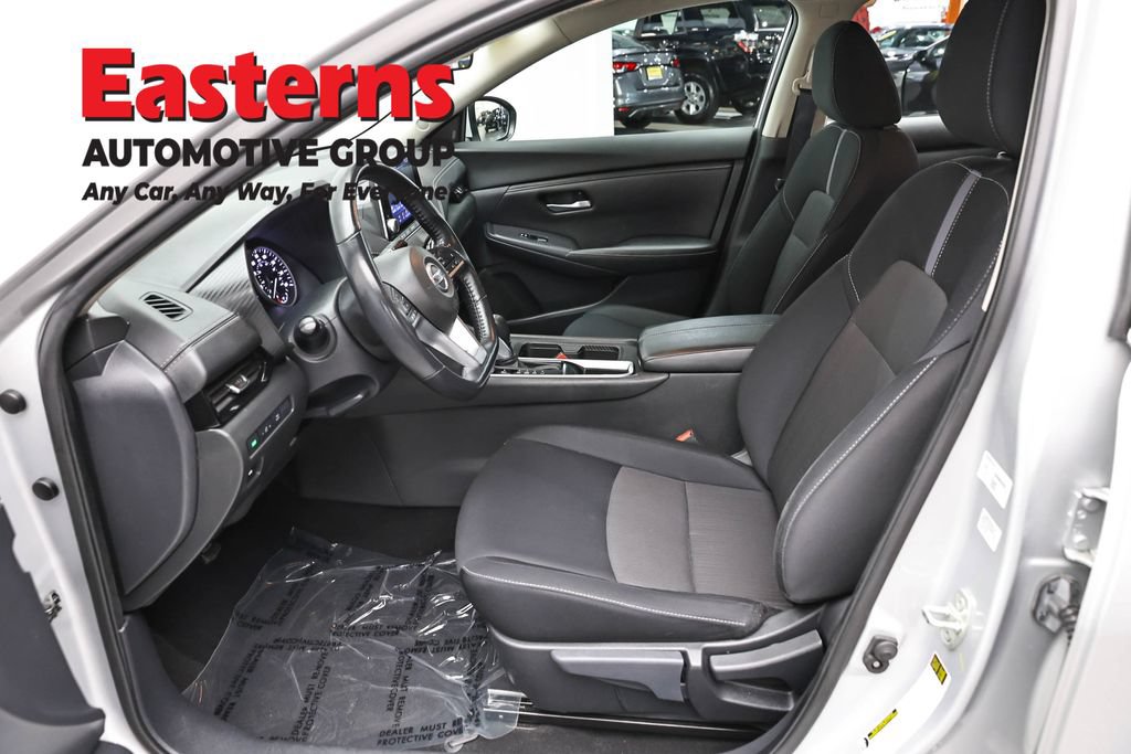 Used 2022 Nissan Sentra SV FWD image 14