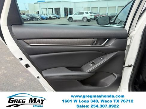 Used 2021 Honda Accord Touring image 24