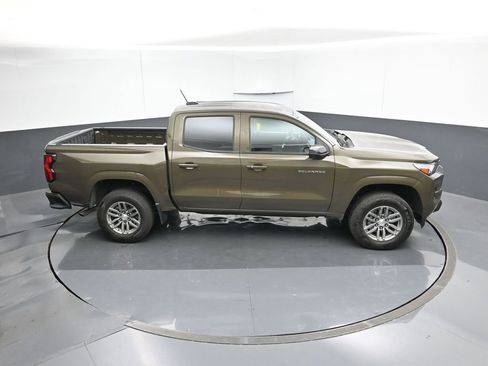 Used 2024 Chevrolet Colorado LT w/ LT Convenience Package image 46