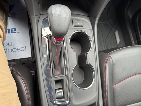 Used 2024 Chevrolet Equinox RS w/ RS Leather Package FWD image 16