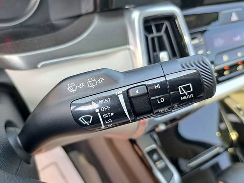 Used 2022 Kia Sorento SX AWD/4WD image 11
